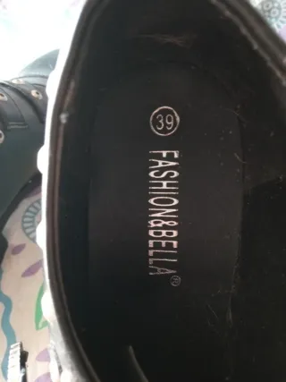 ZAPATOS DE MUJER:PLANOS/DE TACON:1 PAR POR 1,5€