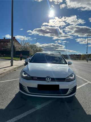Volkswagen Golf 7 GTI 2014