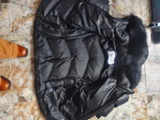 Plumífero Calvin Klein Negro con Capucha