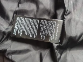 Plumífero Calvin Klein Negro con Capucha