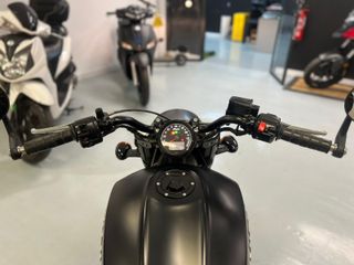 Indian Scout 2020 Negra
