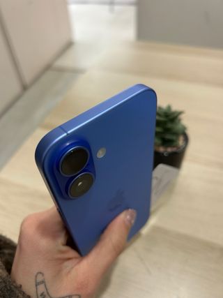 iPhone 16 256GB Azul como nuevo