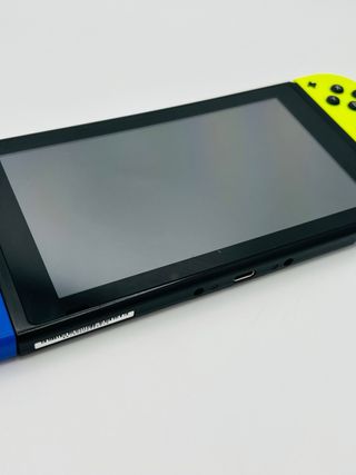 Nintendo Switch – Joy-Con Viola e Giallo