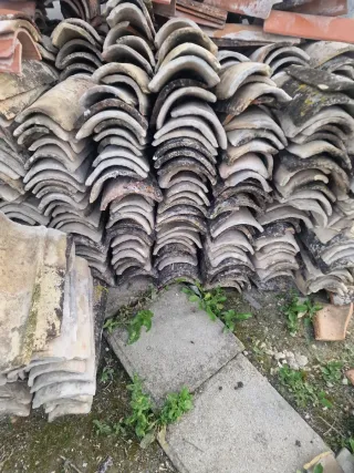 Tejas antiguas de barro