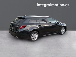 Suzuki Swace 1.8 GLE Hybrid