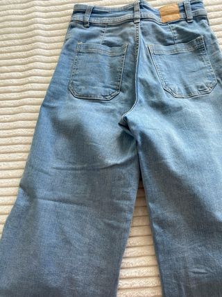 Pantalones culotte vaqueros azul claro