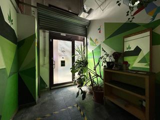 Local comercial en venta en La Sagrada Família en Barcelona