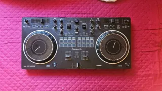 Pioneer DDJ-REV1 y Estuche original.