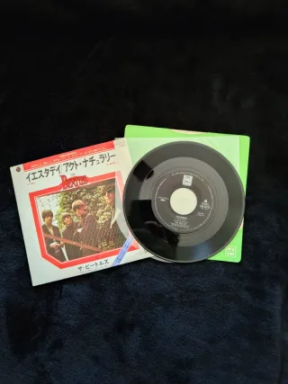 The Beatles Yesterday / Act Naturally
