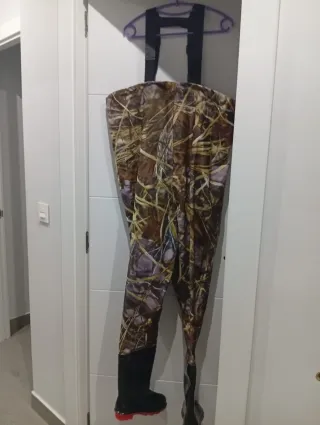 Vadeador pesca talla 41 pie