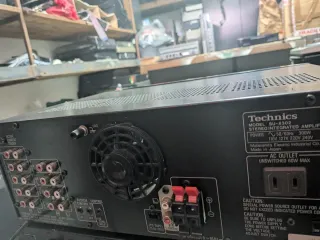 Technics SU-X302 Amplificatore Integrato Stereo