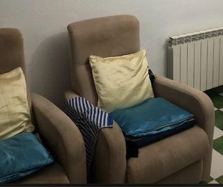 2 poltrone elettriche reclinabili beige