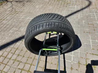 Ruedas Continental Winter Contact.