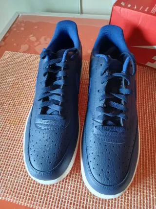 Zapatillas Nike Azul Marino y Blanco