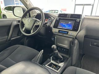 Toyota Land Cruiser 2.8 D-4D VX