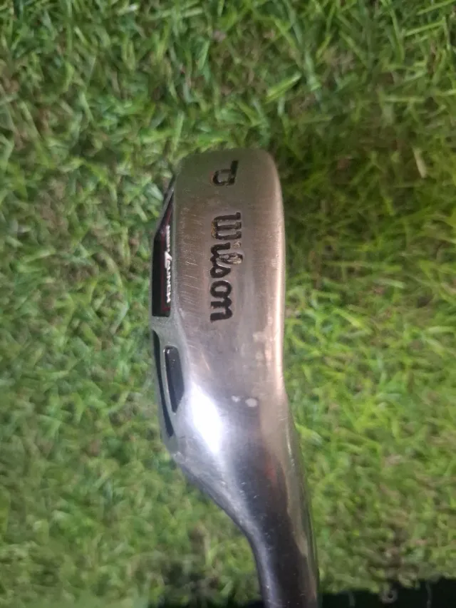 Wilson Deep Red Pitching Wedge