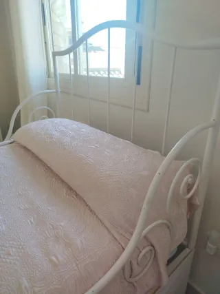 Cama antigua forja blanca