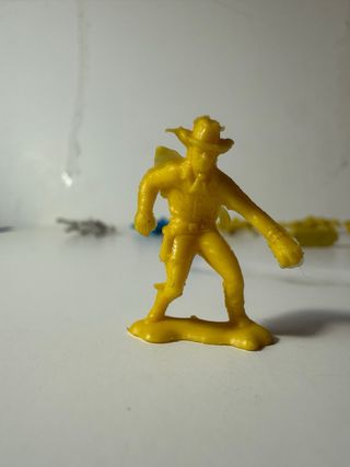 Figuras indios vaqueros mini vintage