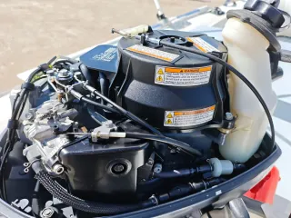 Zodiac Quicksilver Airdeck 300 + Yamaha 6cv