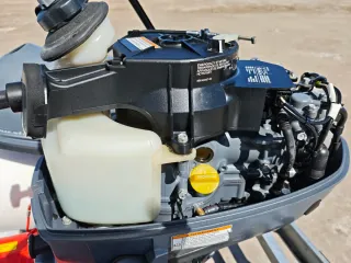 Zodiac Quicksilver Airdeck 300 + Yamaha 6cv