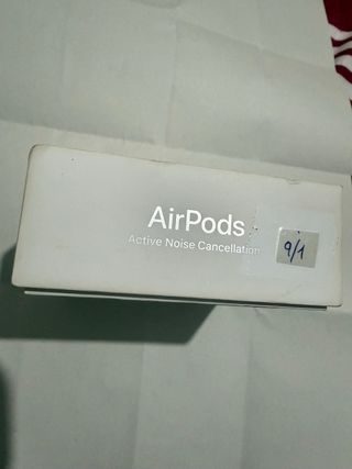 Airpods 4 con Cancelación Activa de Ruido