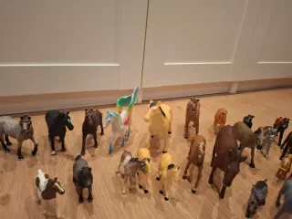 Figuras de Caballos de Juguete