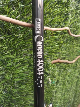 Caña de pescar con carrete y funda de Neopreno