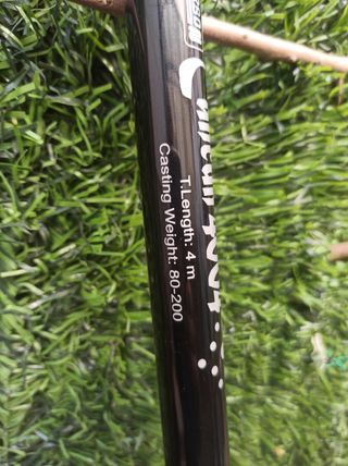 Caña de pescar con carrete y funda de Neopreno