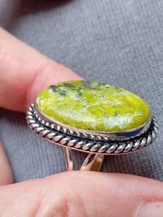 Anillo Plata Piedra Natural Verde Ovalada
