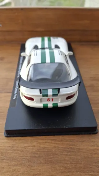 Scalextric Dodge Viper GTS-R Daytona 96