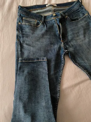 Pantalón pitillo ZARA azul