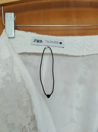 Zara Pantalón Corto Blanco Encaje y forro. Nuevo