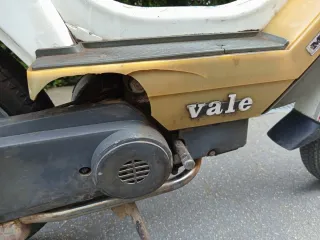 Moto Vespa Vale