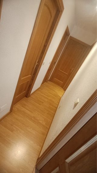 Se alquila una habitación (por 4 caminos)