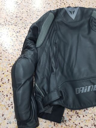 Chaqueta Dainese AVRO Piel Negra Talla 50