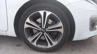 Kia cee'd Sportswagon 1.6 CRDi VGT 100kW (136CV) x-Tech17