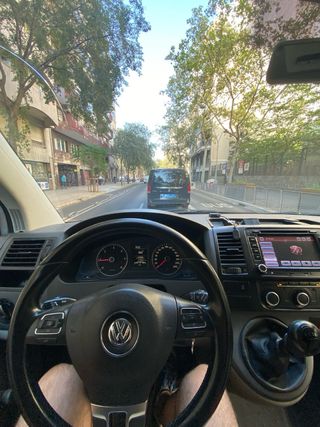 Volkswagen Caravelle 2011