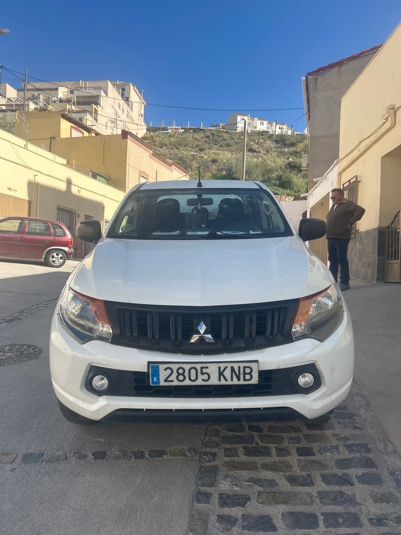 Mitsubishi L 200 2018 - foto 1