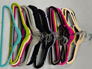 Confezione da 50 appendiabiti in velluto multiuso