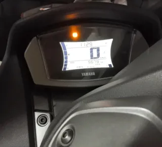 Yamaha NMAX 125cc Roja y Negra