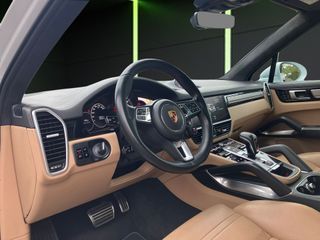 Porsche Cayenne Turbo 404 kW (550 CV)