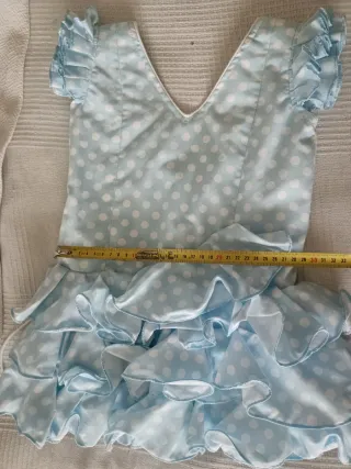 Traje de flamenca azul con lunares blancos niña