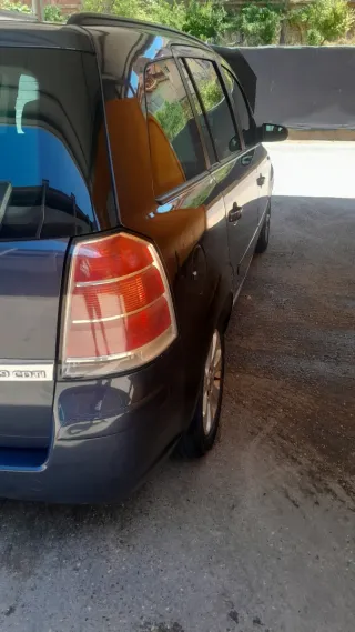 Opel Zafira 2008