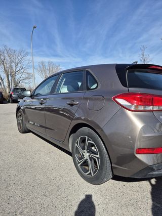 Hyundai i30 2021