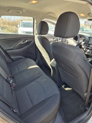 Hyundai i30 2021