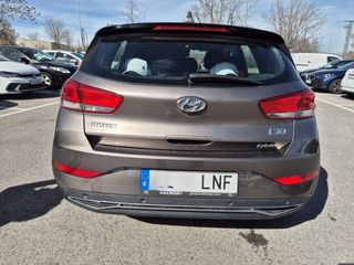 Hyundai i30 2021