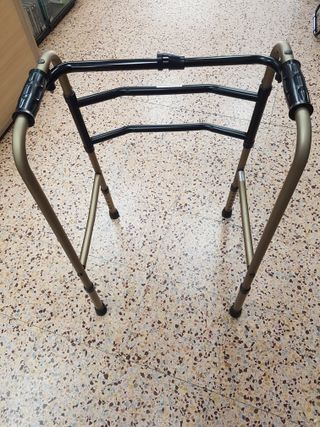Andador Geriátrico Ligero Plegable