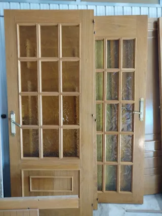 Puertas de madera maciza