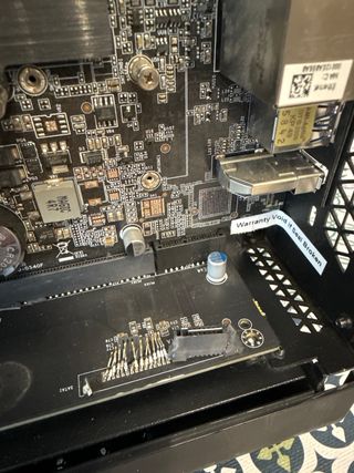 Mini PC Zotac ZBOX ECM7307LH