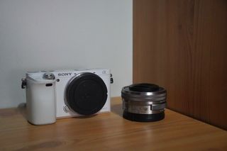 Cámara Sony A6000 + Lente 16-50mm